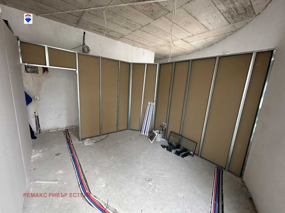 Продава се Офис в Русе, Широк център - 75 кв.м за 1200 €/кв.м - Снимка #4