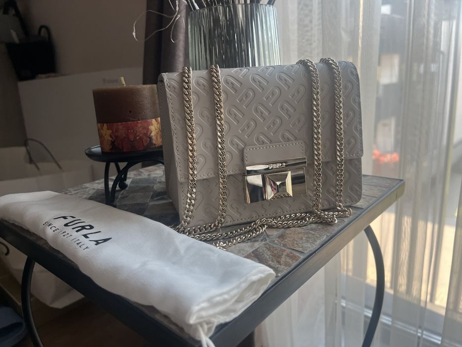 Furla чанта ,Чанта цвят мента Monnari и Чисто нова чанта nine west