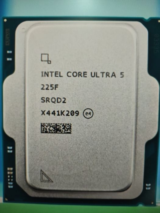 Процессор Intel Core Ultra 5 225
