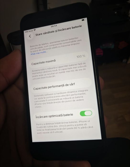 Vând sau Schimb 2 iPhone SE 3 și SE 2  64GB Citiți Anunțul