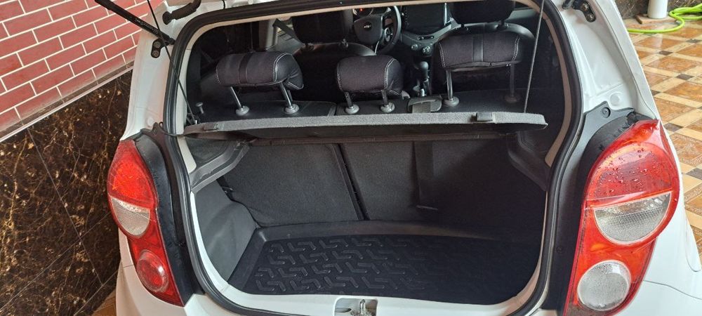 Машина Спарк сотилади