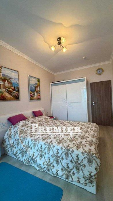 Продава се Двустаен апартамент в Бургас, Лазур - 74 кв.м за 1723 €/кв.м - Снимка #8