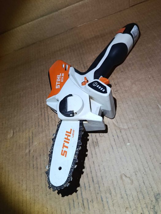 Mini Drujba fierastrau craci pomi STIHL GTA 26  la 10 cm cu acumulator
