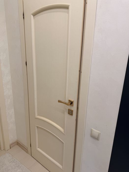продам межкомнатные двери