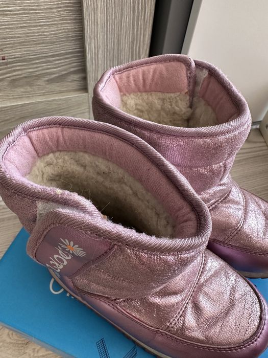 Продам ботинки зима для девочек