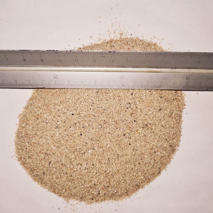 Кварцевый песок, полевой шпат, парашок