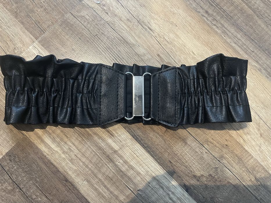 Колани от еко кожа