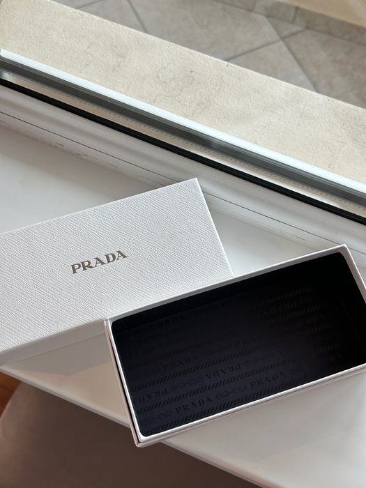 Слънчеви очила Prada PR17WS в черно