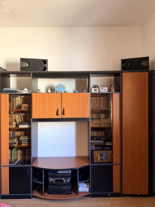 Bibliotecă sufragerie / Mobilă living cu spațiu TV și depozitare - Medgidia