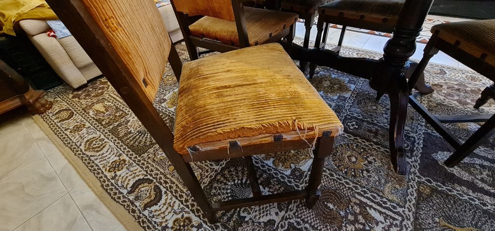 Masa lemn cu 6 scaune