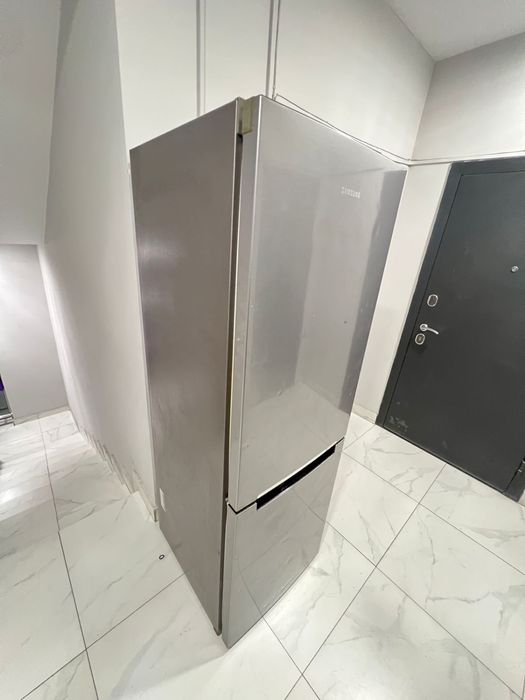 Холодильник с торгом