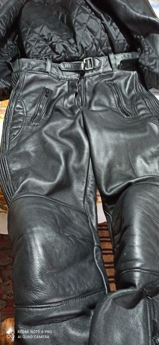 Якета за мотоциклет едно зимно в комплект с долнище номер 40,,1ретро40