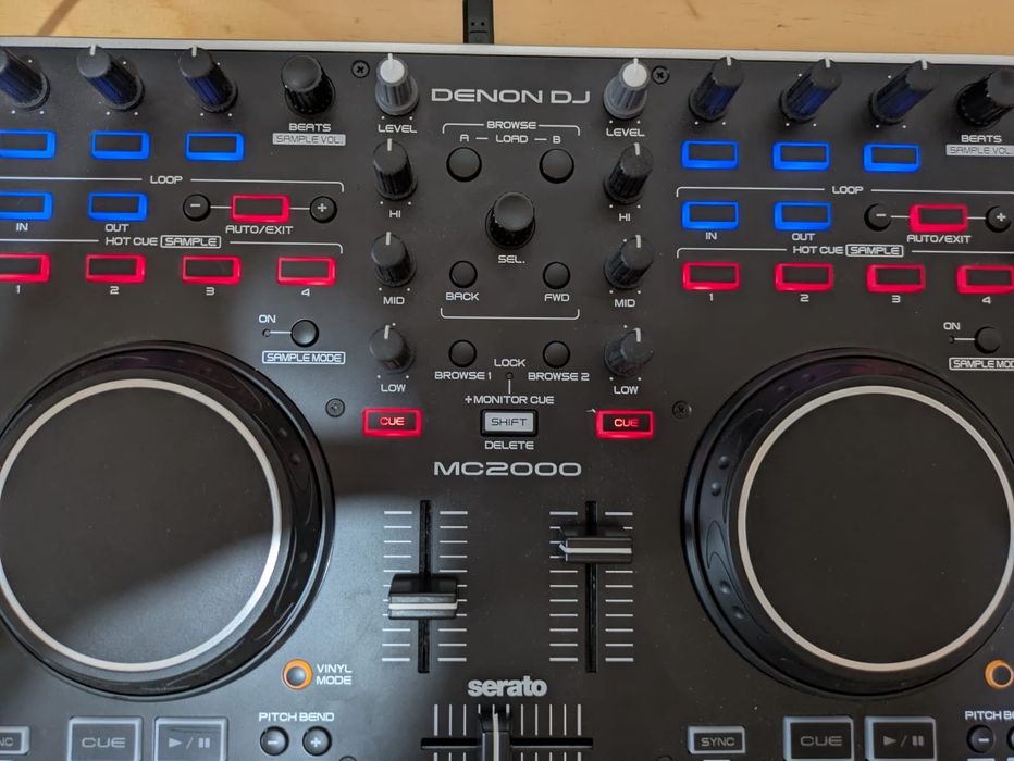 DENON DJ controller MC2000