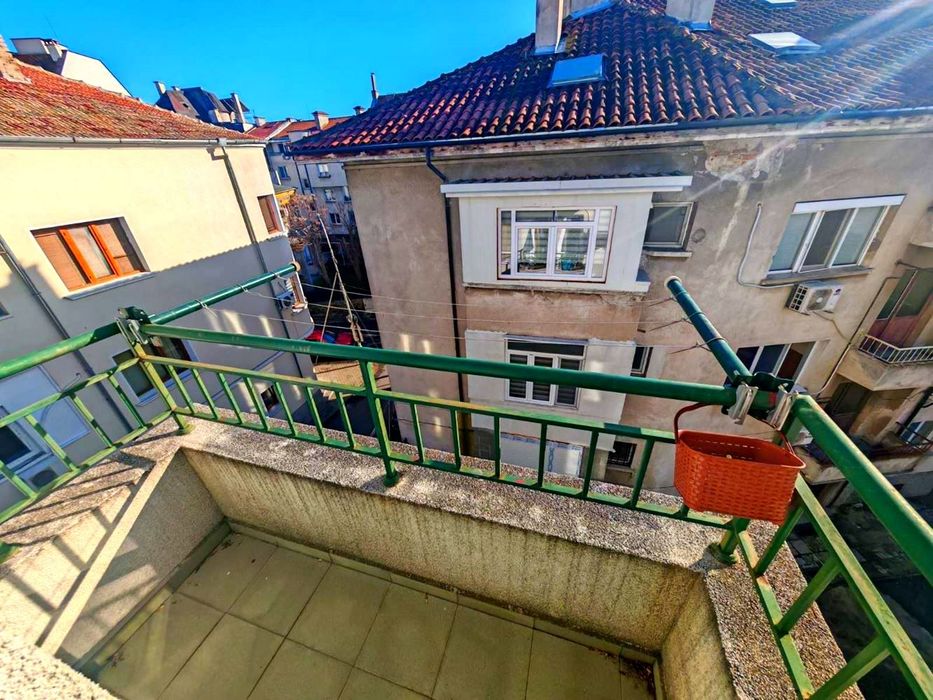 Дава се под наем Двустаен апартамент в Бургас, Център - 52 кв.м за 548.25 € - Снимка #10