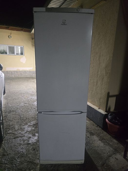 Холодельник бар жақсы жағдайда