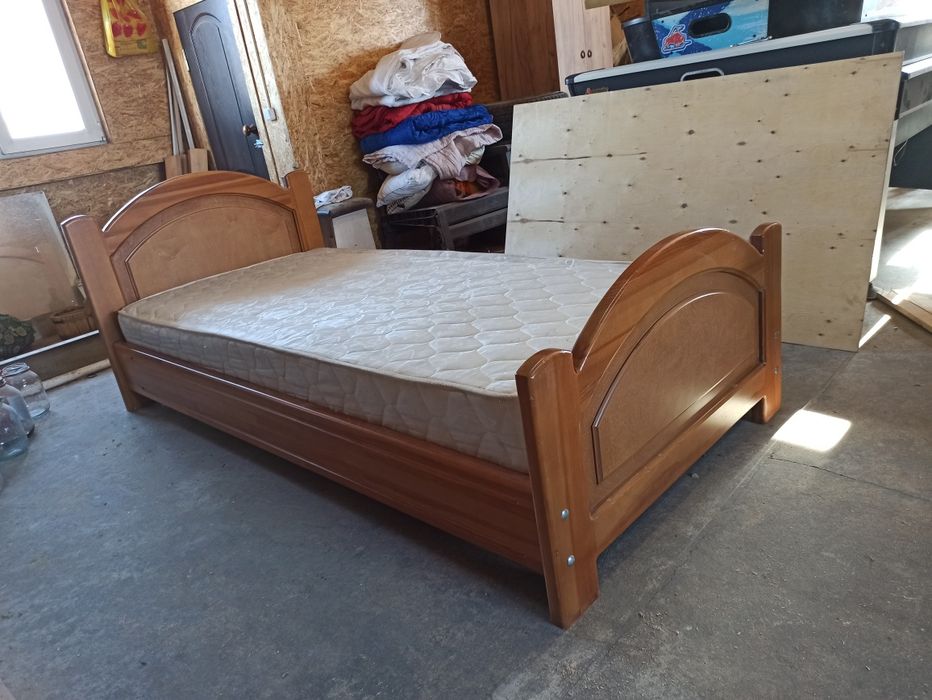 Кровать деревянная 102х210см