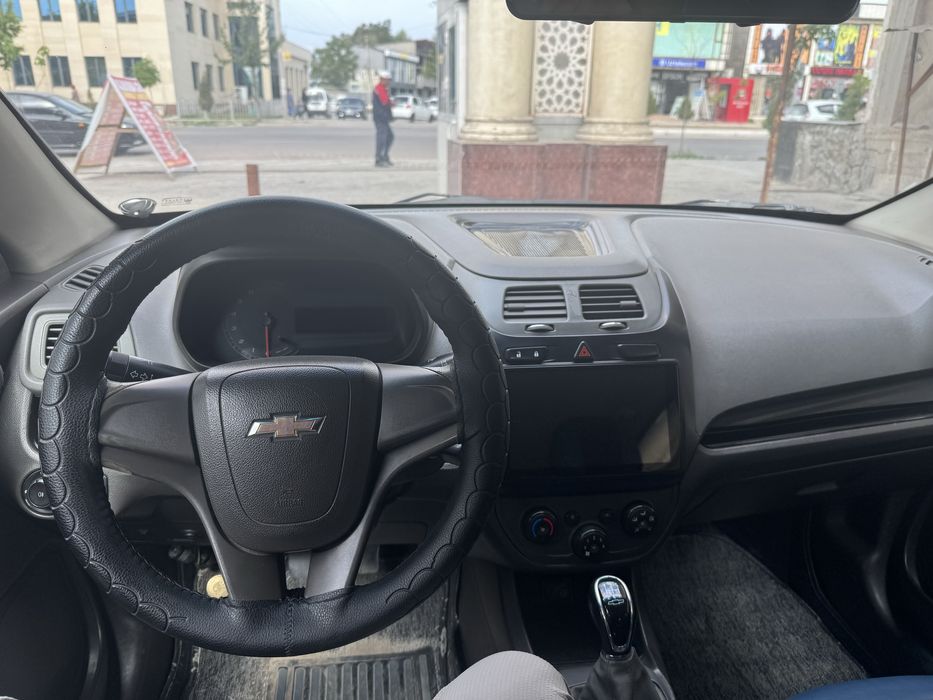 Kobilt 2014. Prabegi 340 000. Suyagi butun bita on kireloda kraska bor