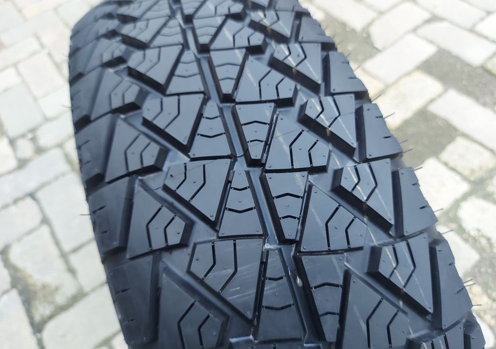 O bucată 30x9.50 R15 LT 104Q 6PR Chengshan Spor Tcat CSC-302 A/T M+S