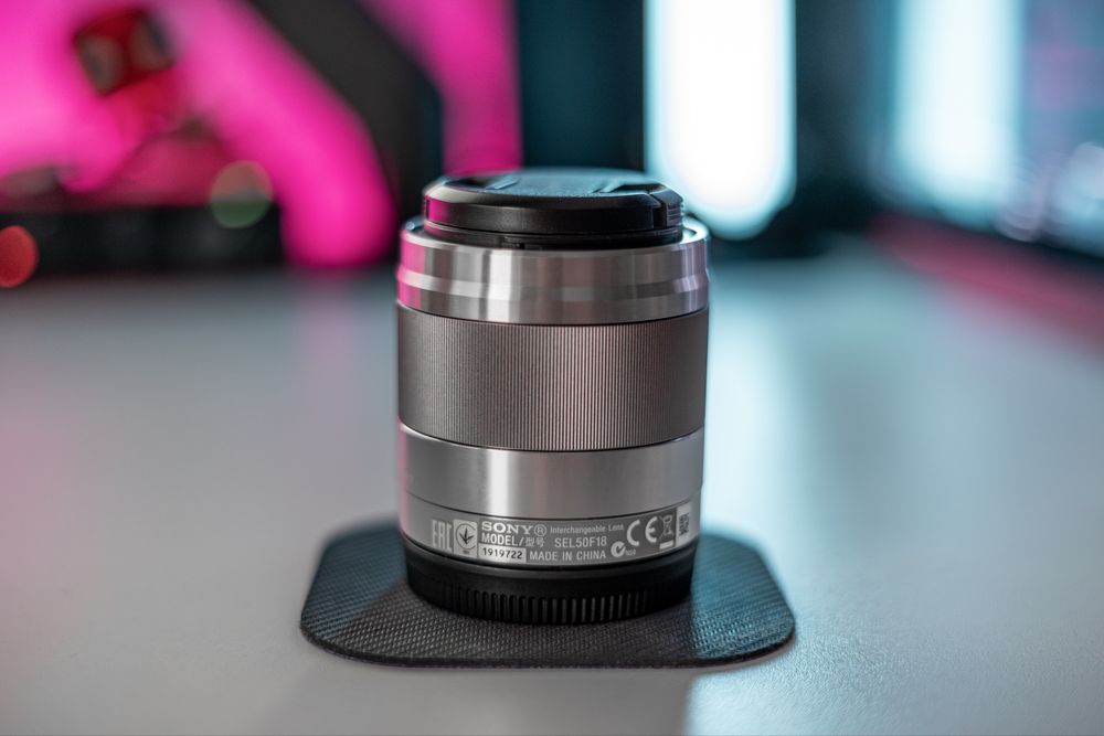 Sony E SEL 50mm f/1.8 (Silver)