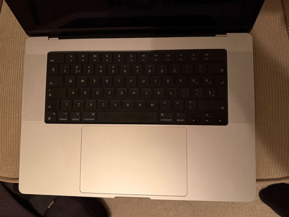 Macbook Pro 16 M1 Pro 16GB 1TB tastatură RO