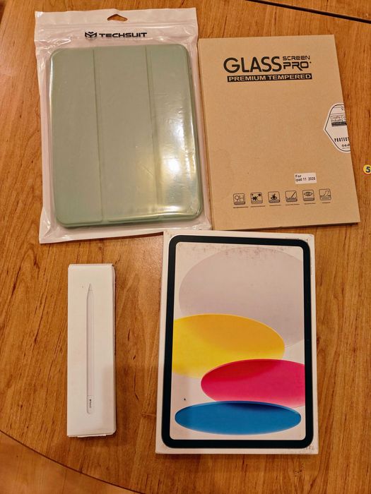 НЕИЗПОЛЗВАНИ - iPad 11 + Apple Pencil (USB-C) + Калъф и фолио