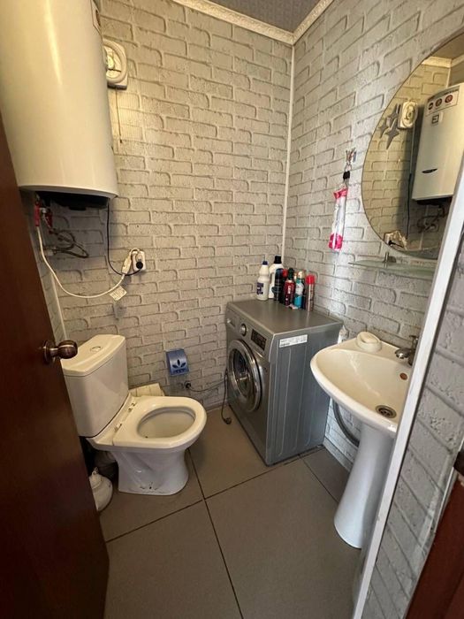 Продам дом а с. Карашилик