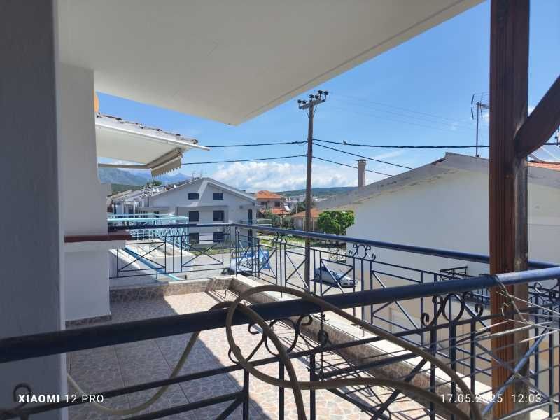 Просторен апартамент с гараж