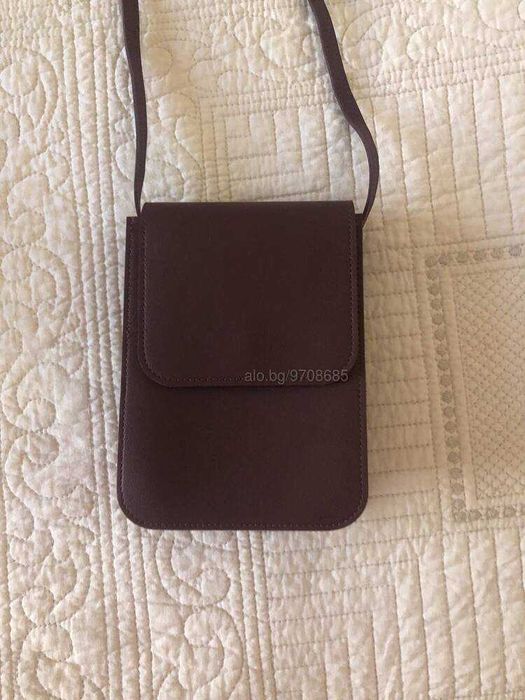 Кожена чантачка, компактна