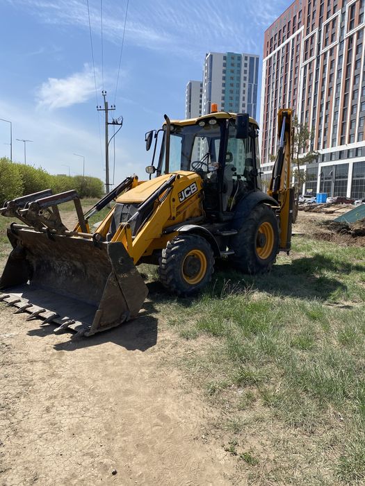 Эксковатор-Погрузчик JCB Услуги 3/1