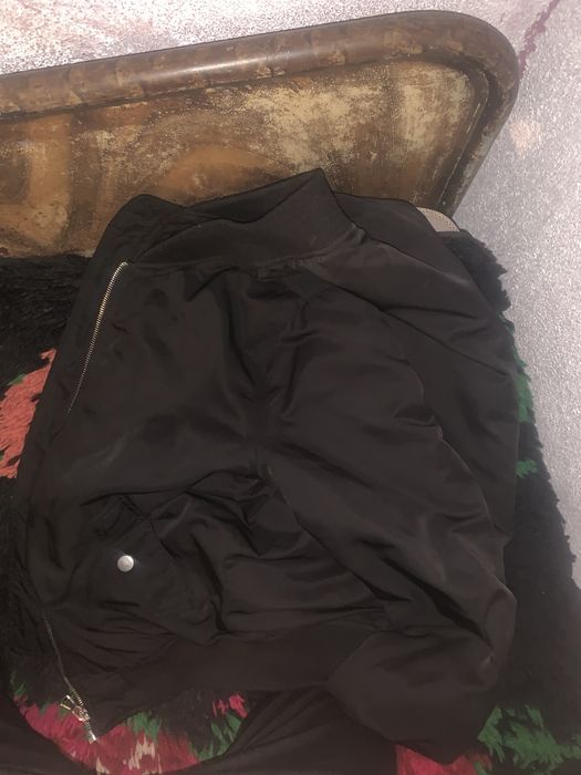 Продавам Яке тип Бомбър