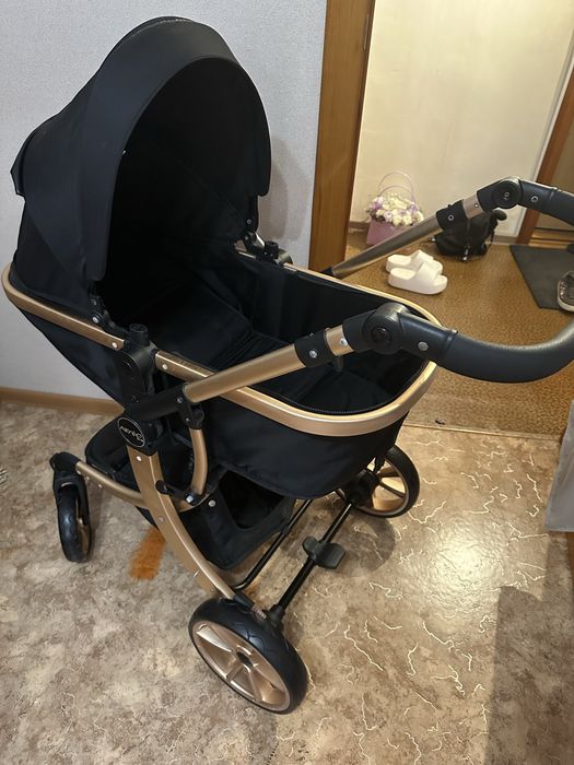 Продам коляску Эмили