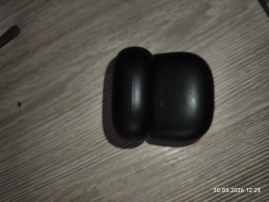Продам наушники Redmi Buds 6 Lite.