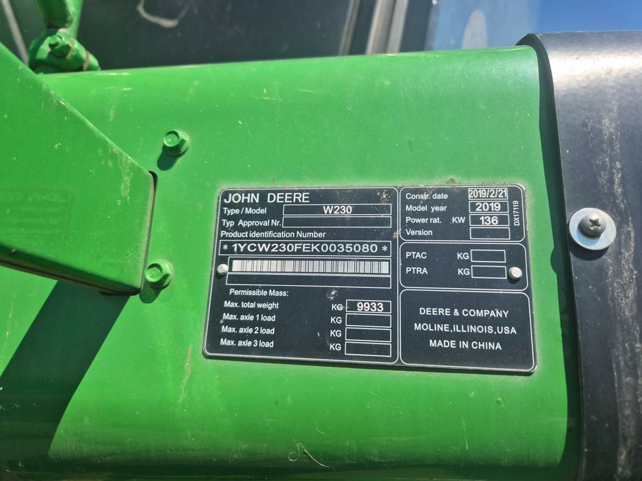 Комбайн JOHN DEER W 230