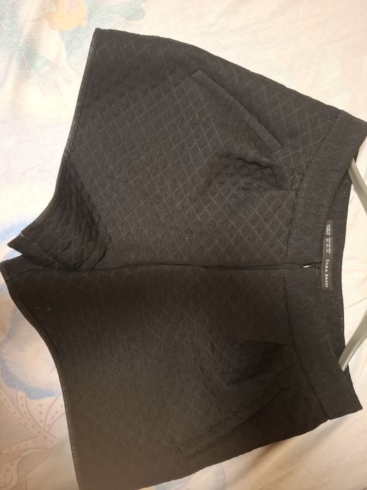 Къси панталонки ZaRA