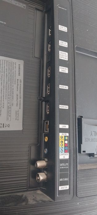 Продам Smart TV Samsung.
