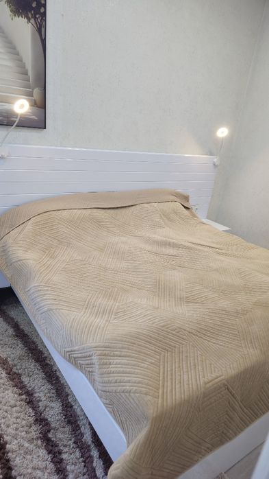 Двухспальную кровать. Продам.