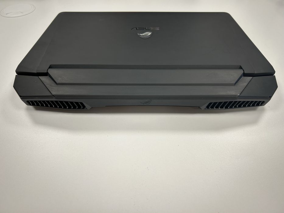 Гейминг лаптоп ASUS RoG