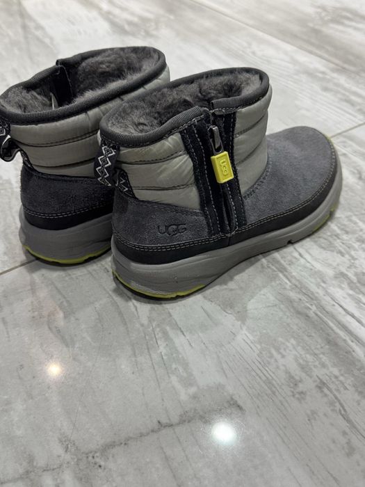 UGG детски ботушки 30н