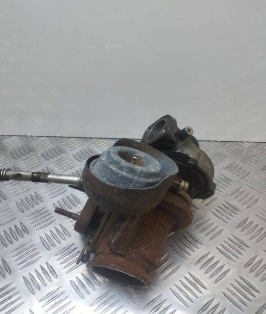 Turbina  Turbo Turbosuflanta 2.0 D 55581460 Opel Insignia A