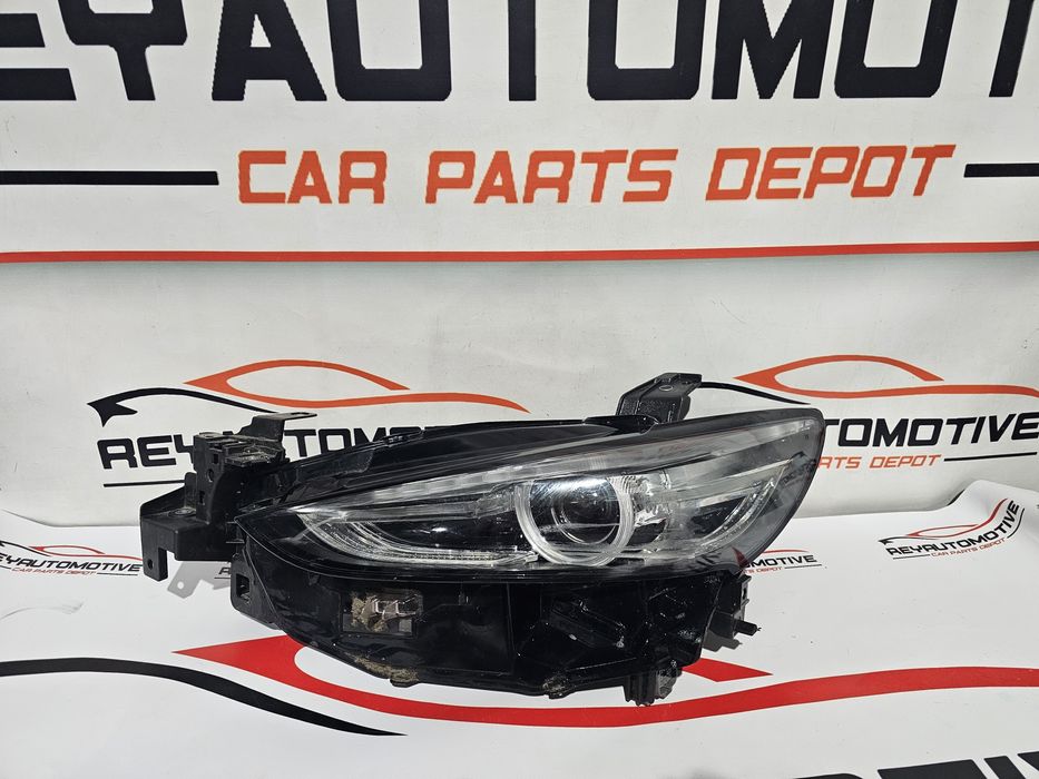 Far stanga led Mazda 6 dupa 2019 cod GRF5-51040