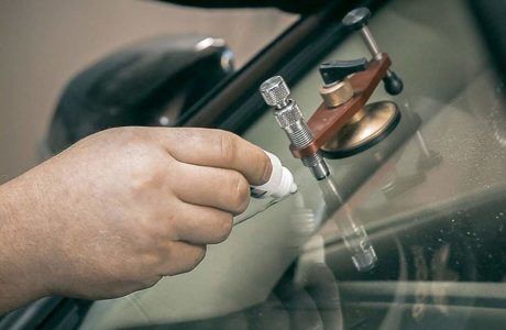 Ремонт Автостекол ( лобовых стекол ) любой сложности.