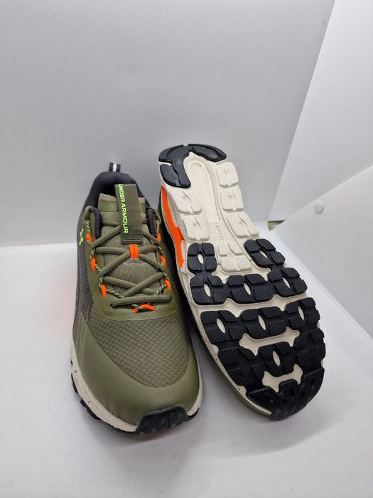 Under Armour HOVR Infinite Summit 2 nr. 42.5 fit 1/2 nr mai mic