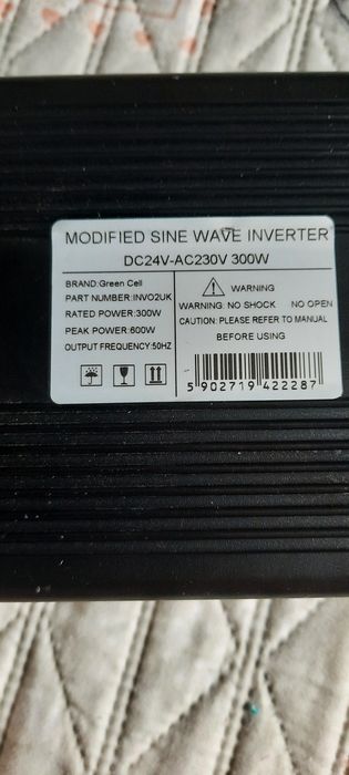 Invertor auto 300 w