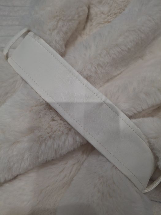 Пухкав елек. С размер, носен веднъж.