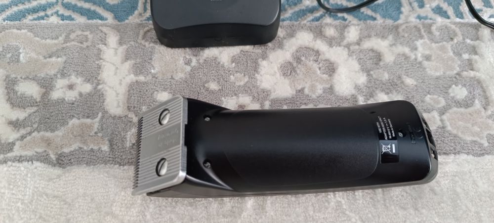 Профессиональная машинка для стрижки