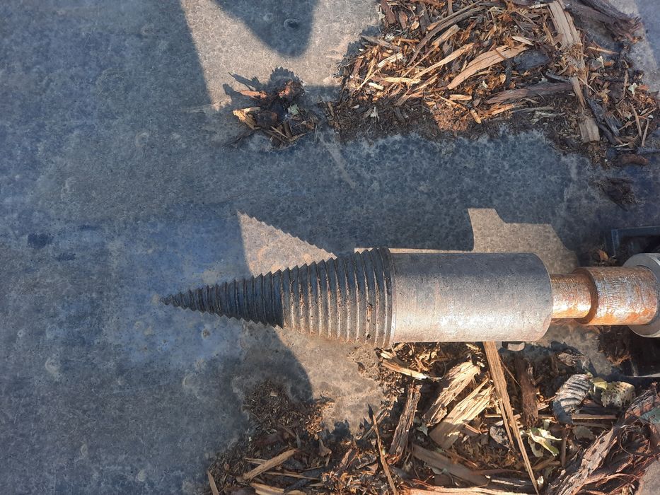 Продам винтовой дровокол