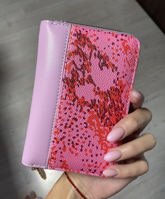 Шарено портмоне