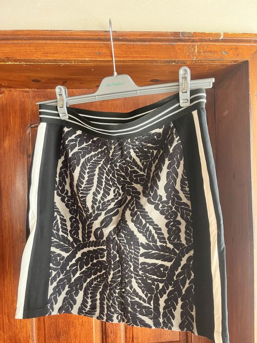 Пола Marccain, с дължина до коляното,