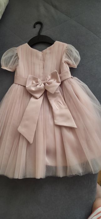 Нарядное платье для девочки