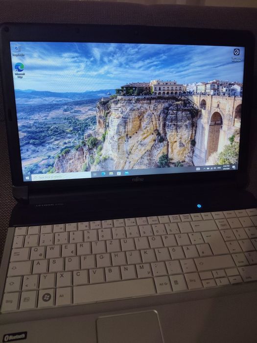 Fujitsu Lifebook a series A530 i5